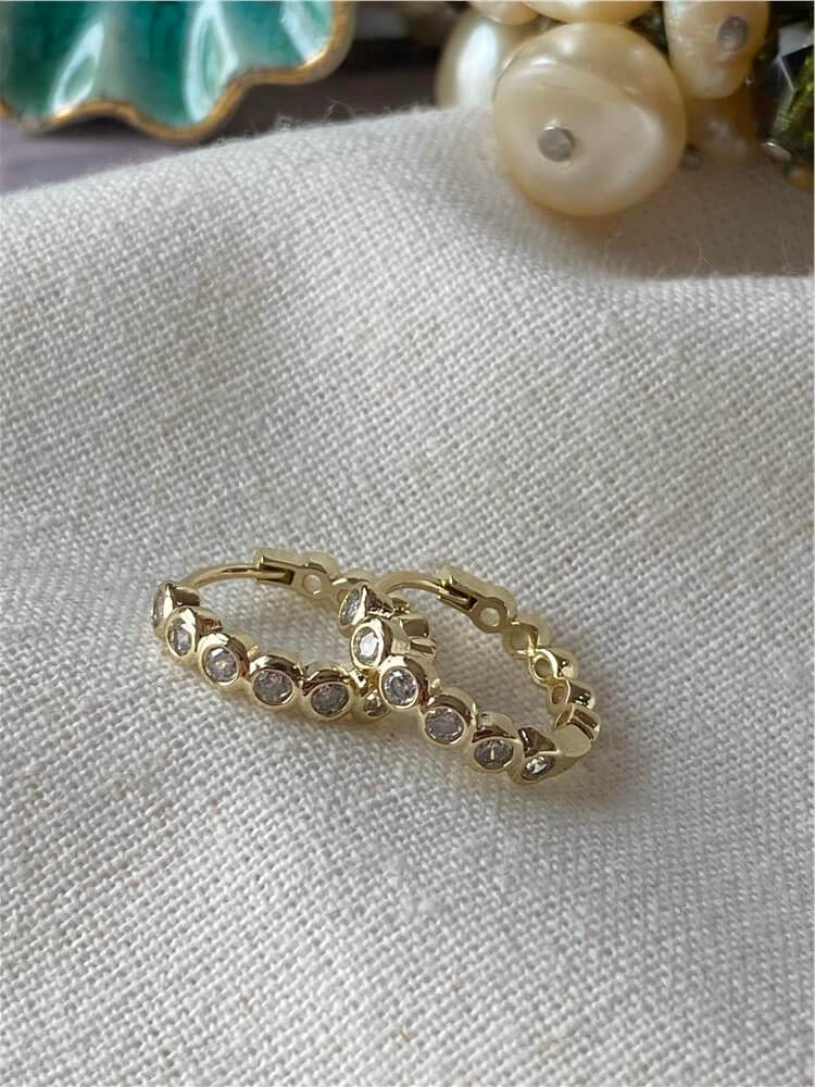 VIP 14K Yuvarlark Taşlı Minimal Halka Küpe