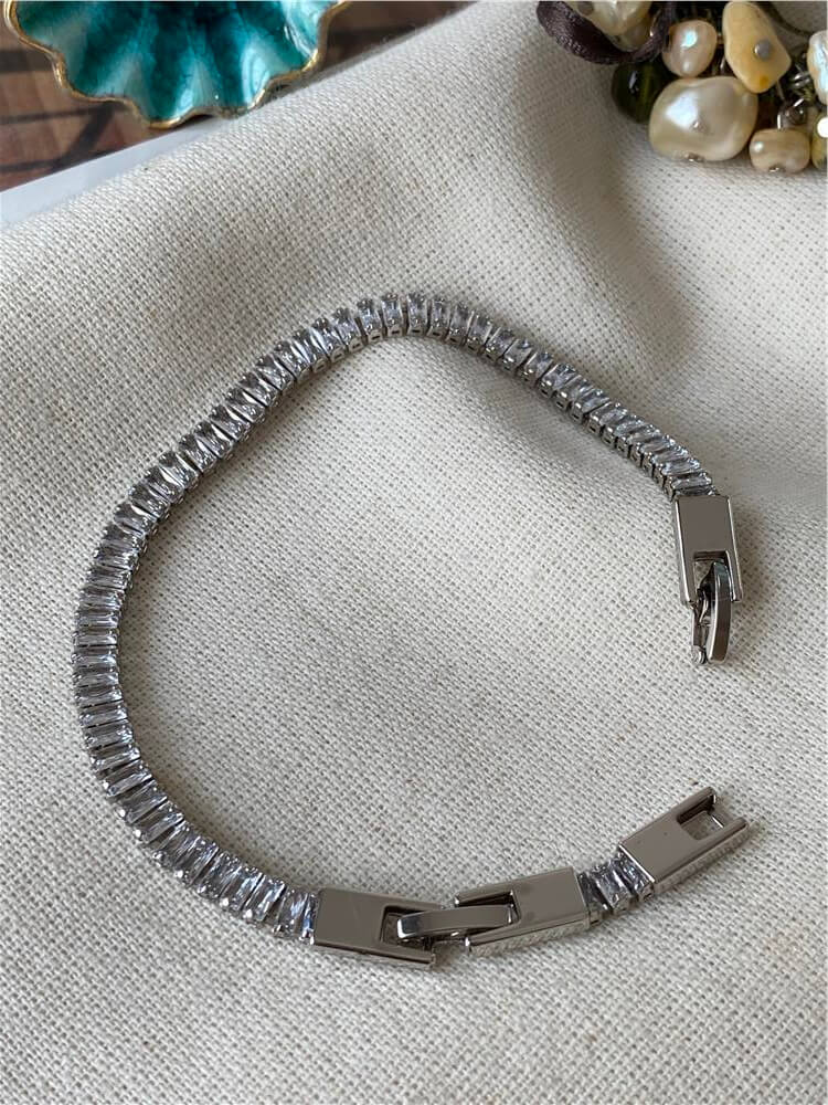 VIP Baget Taşlı Silver Bileklik