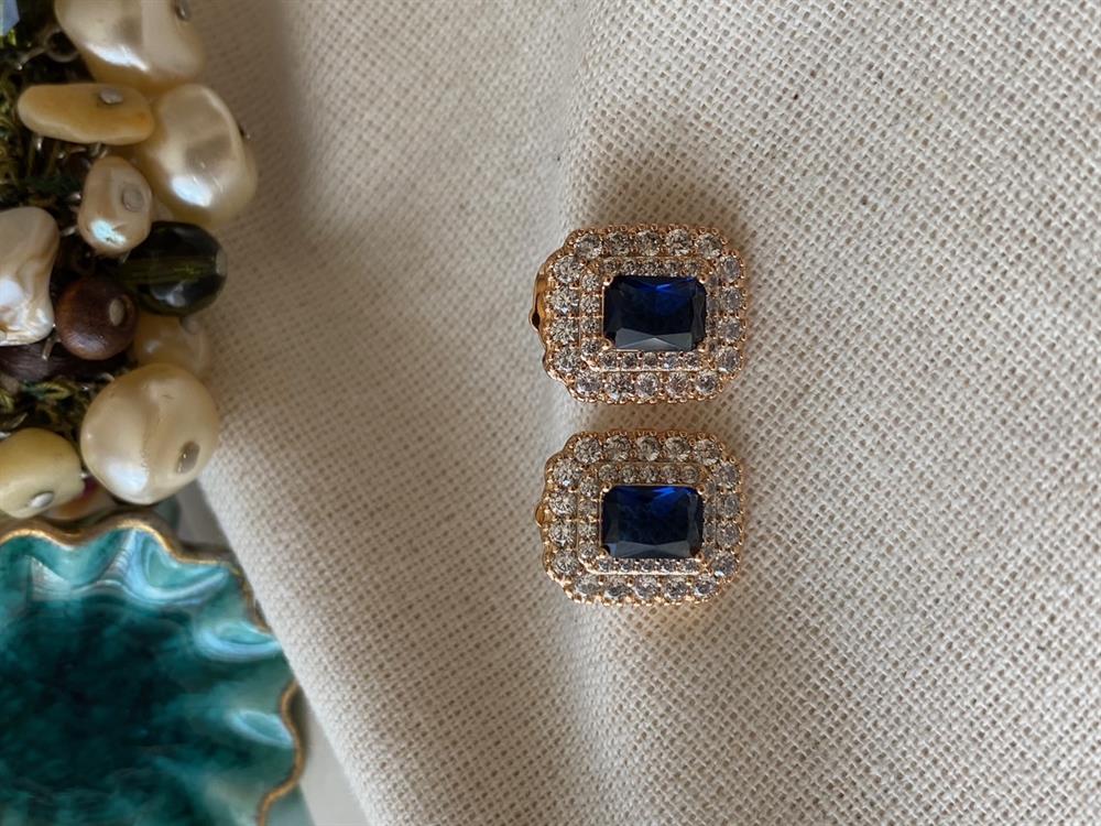 VIP Dark Blue Stone Küpe