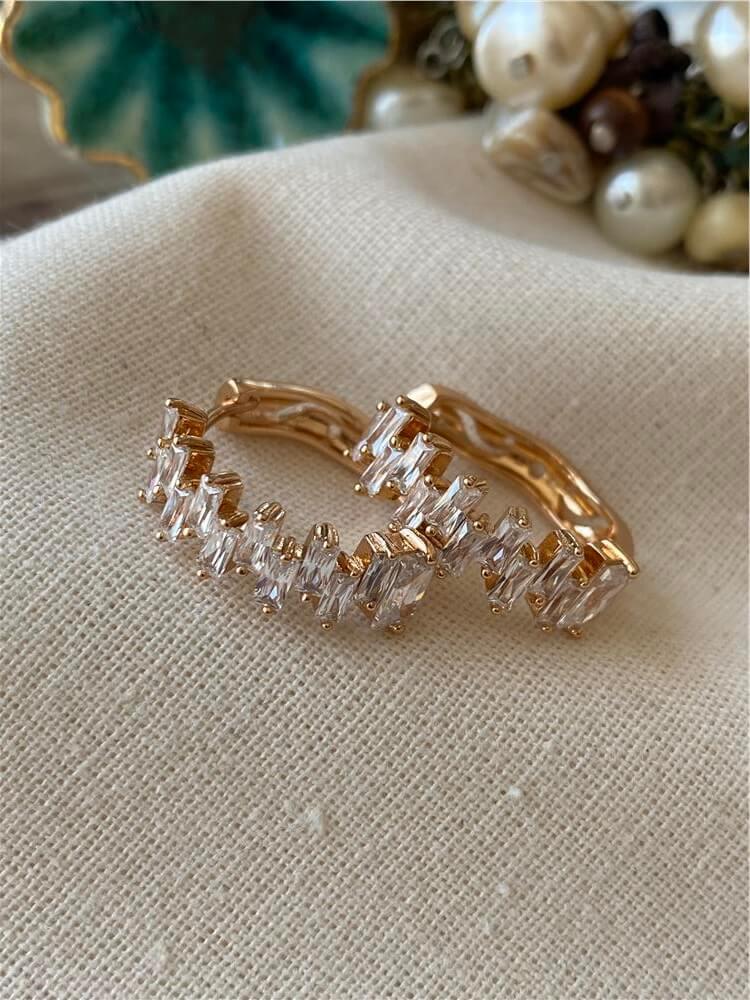 VIP Gold Asimetrik Dizim Halka Küpe