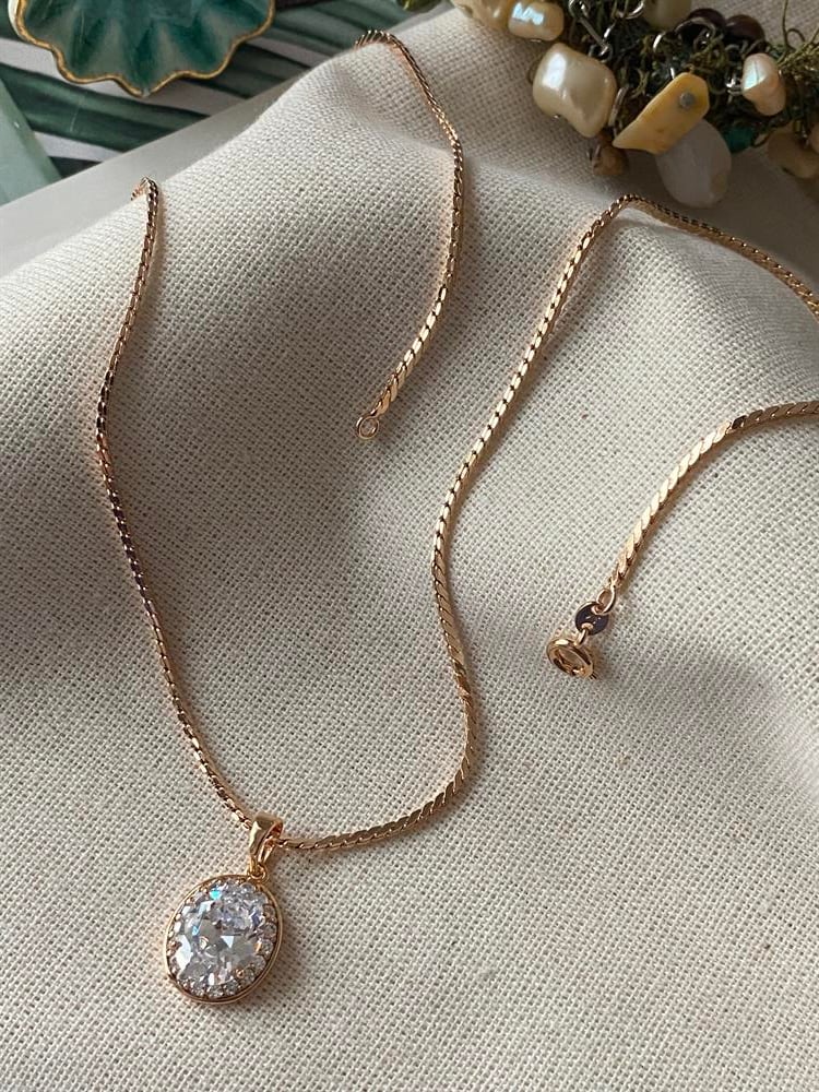 VIP Oval Zirkon Taş Kolye