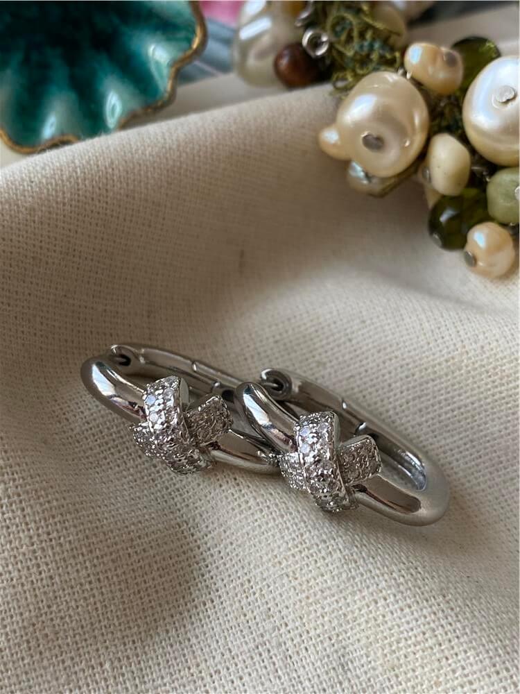 VIP Silver Cross Küpe