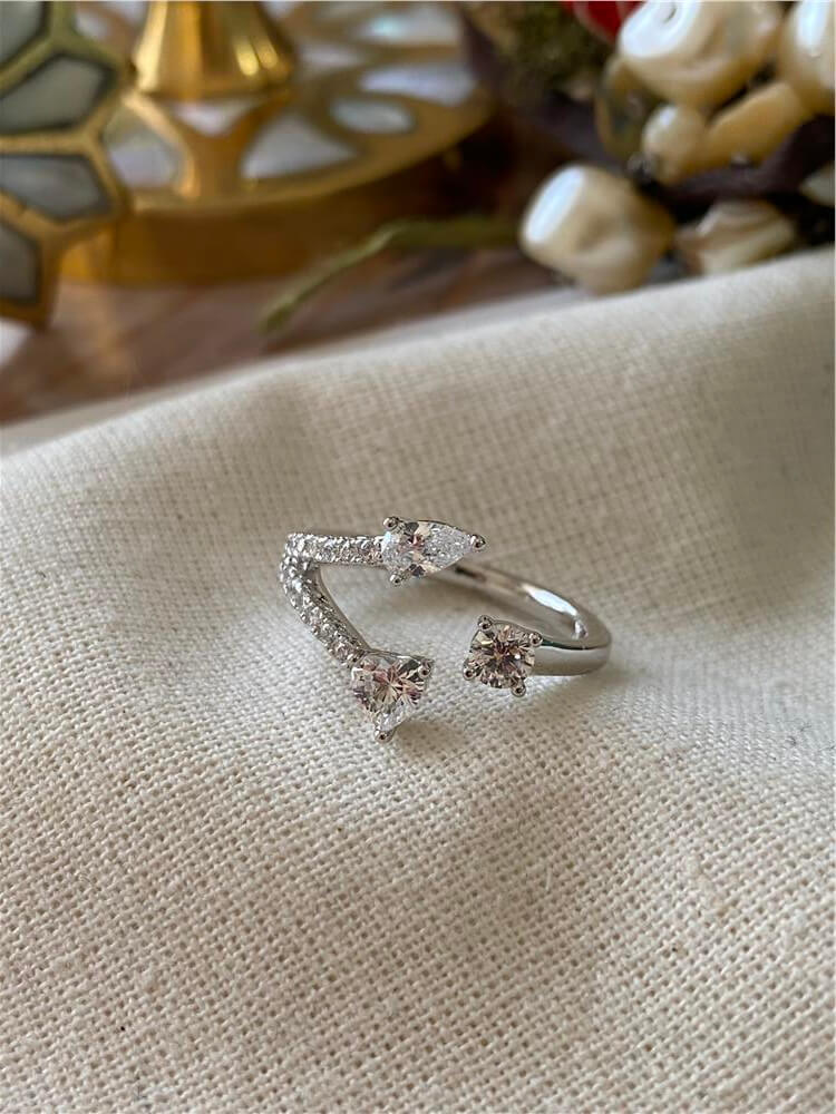 VIP Silver Şekilli Taşlar Yüzük