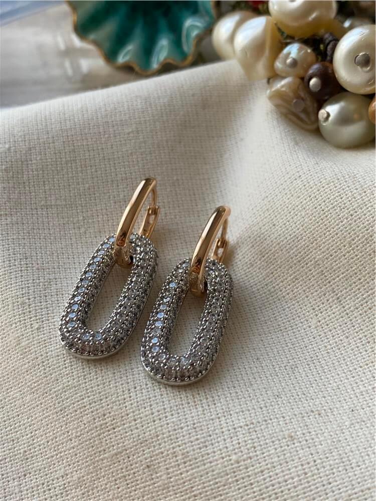 VIP Silver Taşlı Oval Charmlı Küpe