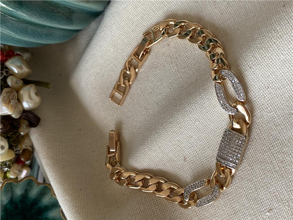 VIP Taşlı Lock Bileklik