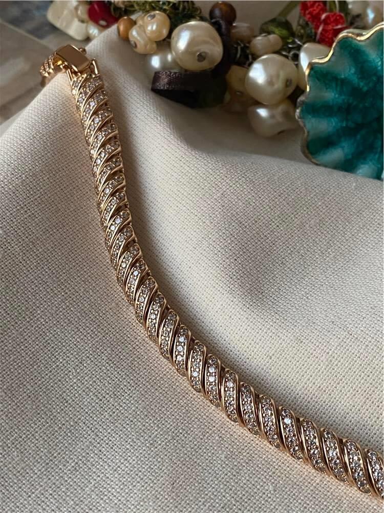 VIP Taşlı Sarmal Bileklik