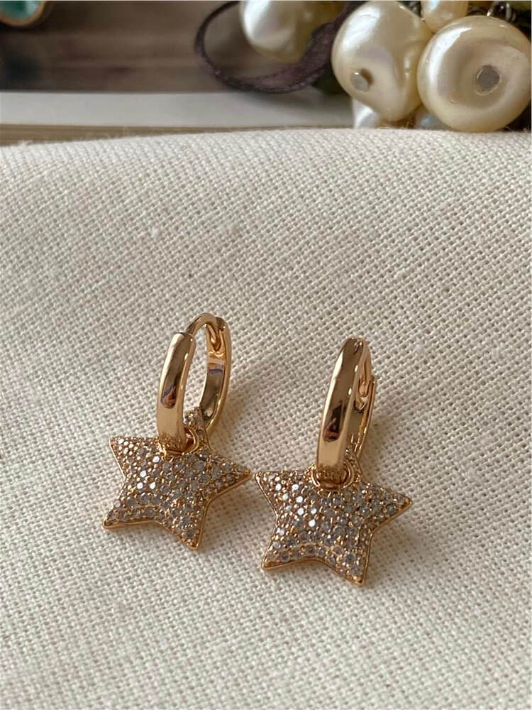 VIP Taşlı Yıldız Charmlı Küpe