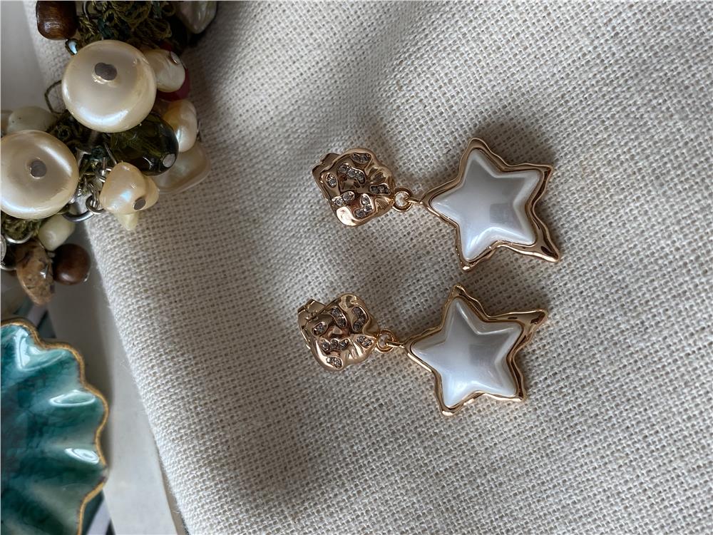 VIP White Star Küpe