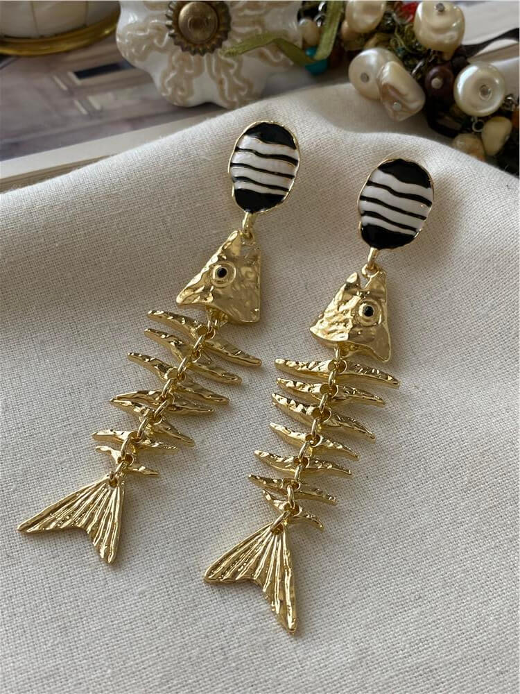 Zebra Desenli Vintage Balık Model Küpe