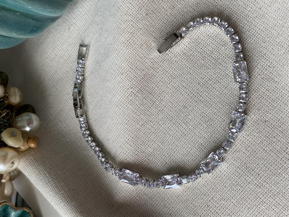 Zirconium Layka Suyolu Bileklik