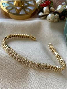 14K Taşlı Badem Bileklik