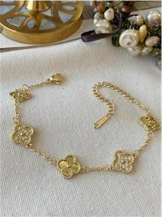 14K Taşlı Desenli Cleef Bileklik