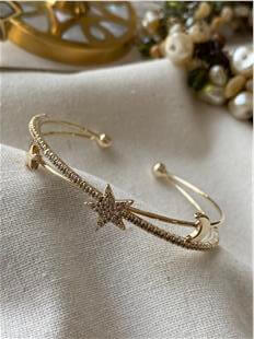 Ay ve Yıldız Detaylı Açık Kelepçe