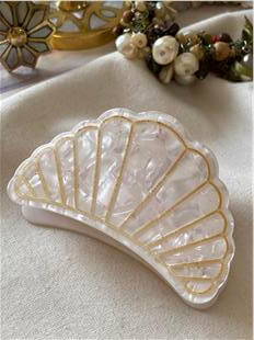 Beyaz Renkli Büyük Kabuk Toka