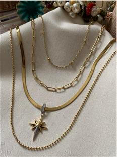 Çelik Ataç Zincir Detaylı Çift Renk Yıldız Charmlı Çoklu Kolye
