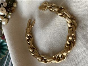 Çelik Çizgi Desenli Bombe Bileklik