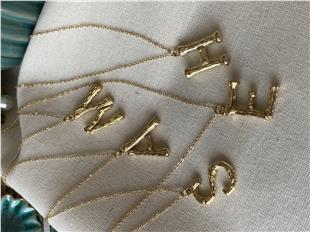 Çelik Desenli Harf Kolye 