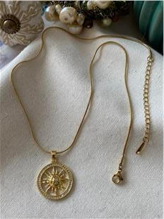 Çelik Güneş Çerçeveli Kolye