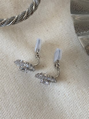 Çelik İğnesiz Baget Çiçek Küpe