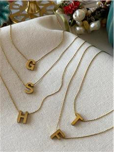 Çelik İnce Zincirli Mini Harf Kolye