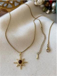 Çelik Kahverengi Taşlı Yıldız Kolye