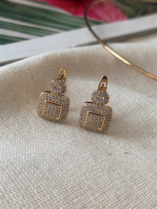 Çelik Kare Taşlı Küpe