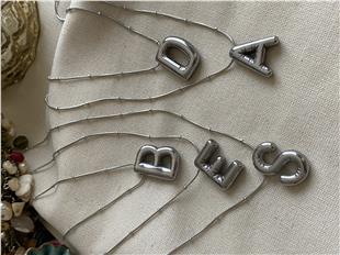 Çelik Mini Dorikalı Balon Harf Kolye