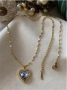 Çelik Mor Mineli Çiçekli Plaka Kolye