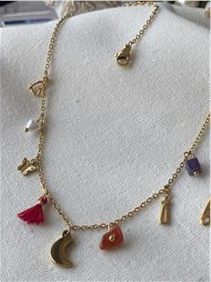 Çelik Püskül Detaylı Ay Charmlı Kolye