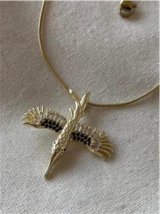 Çelik Siyah Taşlı Kuş Charmlı Kolye