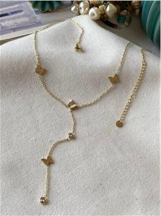 Çelik Taş Detaylı Kelebek Model Dekolte Kolye