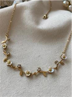 Çelik Taşlı Çelenk Kolye