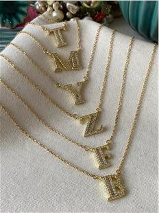 Çelik Taşlı Harf Kolye