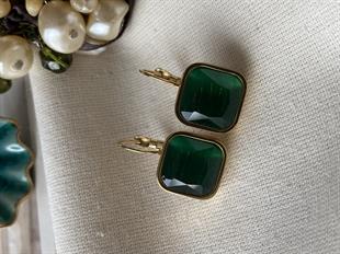 Çelik Yeşil Kare Küpe