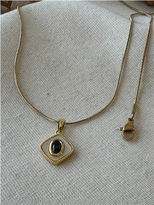 Çelik Yeşil Taşlı Karo Kolye