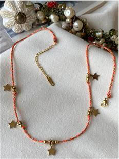 Çelik Yıldız Detaylı Turuncu Örme İp Kolye