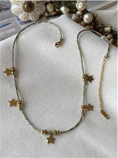 Çelik Yıldız Detaylı Yeşil Örme İp Kolye