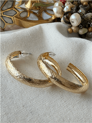 Desenli Yarım Halka Küpe