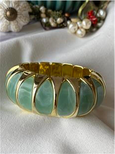 Gold Detaylı Yeşil Geniş Esnek Bileklik