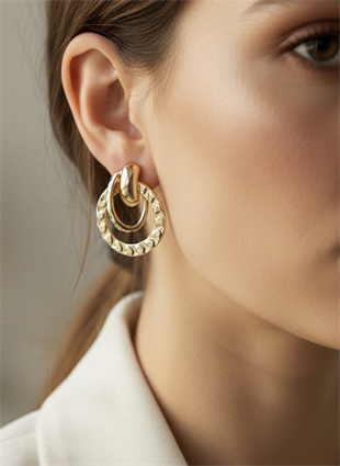 Gold Kabartmalı Halka Tasarım Küpe