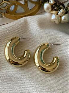 Gold Kıvrımlı C Küpe