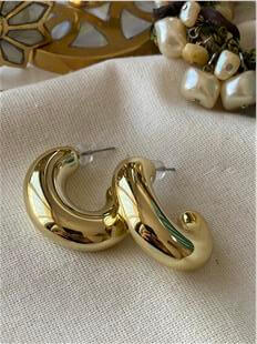 Gold Kıvrımlı C Küpe