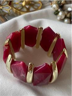 Gold Plaka Detaylı Bordo Geniş Esnek Bileklik