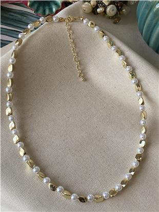 İncili Çakıl Kolye