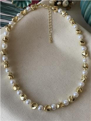 İncili Döner Kolye