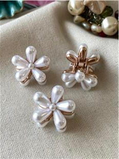 İncili Flower Toka