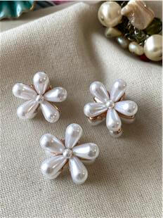 İncili Flower Toka