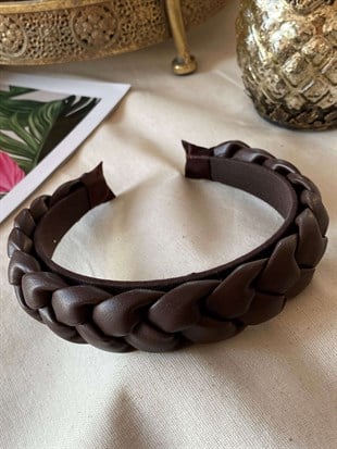 Kahverengi Deri Örgü Taç