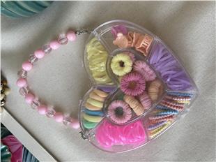 Kalp Çantada Karışık Toka Seti