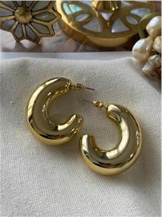 Kıvrık Bombe C Model Küpe